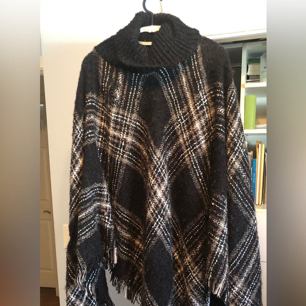 Modena Boho Turtleneck Poncho In Black & Cream Geometric Knit One Size